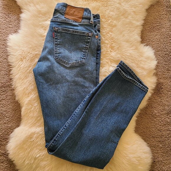 Levi's Performance Straight Leg Capital E Medium Wash Jeans - Picture 2 of 10